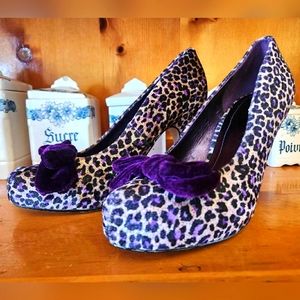 ✨️Gorgeous cheetah print velvet pumps 💛💜